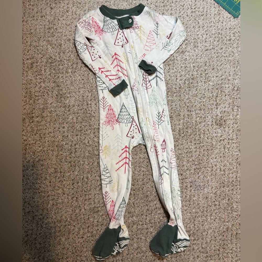 Burt’s Bees Baby Organic Cotton Christmas Print Zip Up Footed Pajamas Size 18 mo